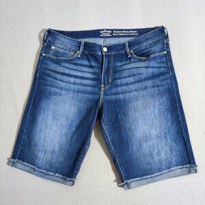 Signature by Levi Strauss Jean Shorts women's size 16 W33 ink blue Modern Skinny